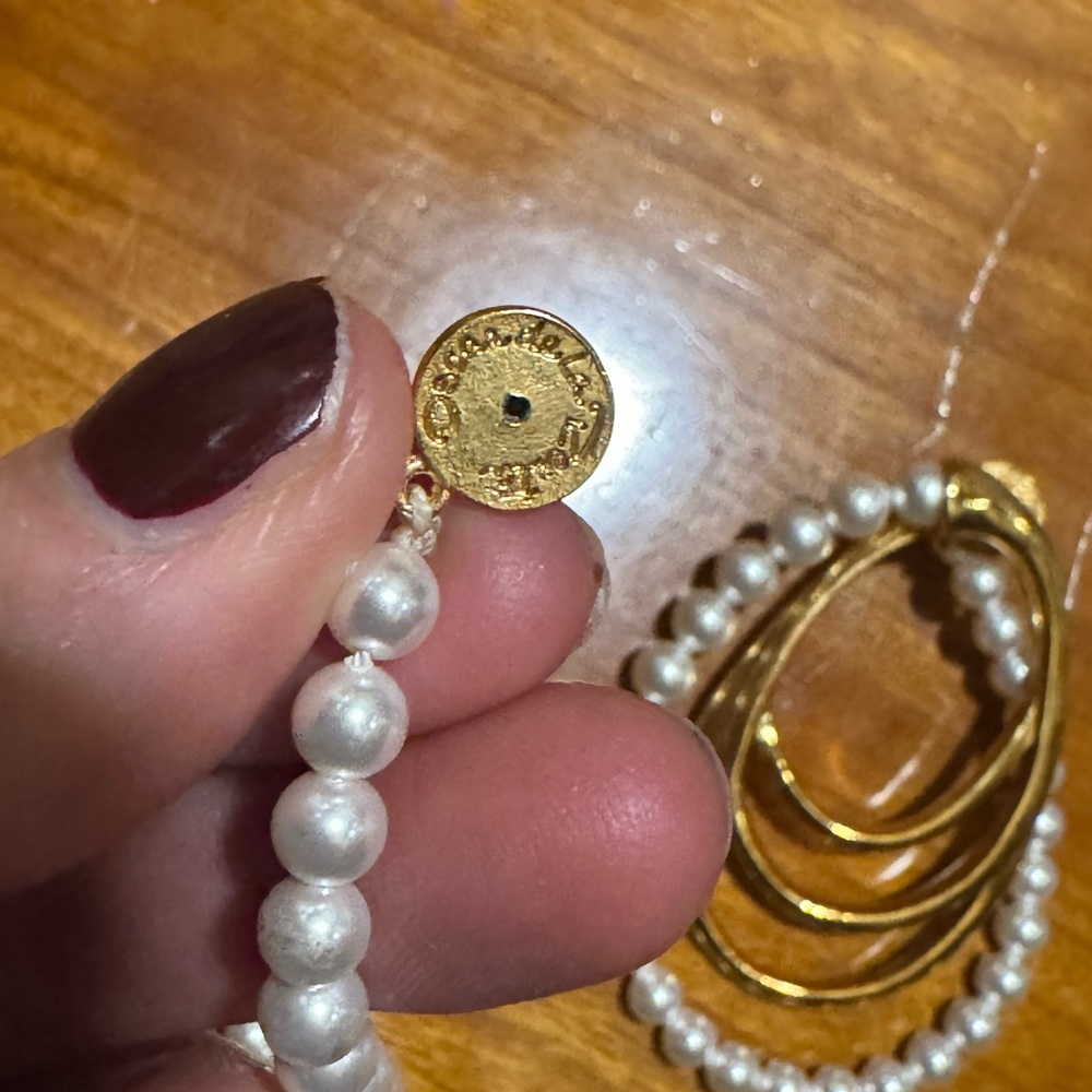 Vintage Napier gold and pearl hoop earrings - Picture 4 of 6